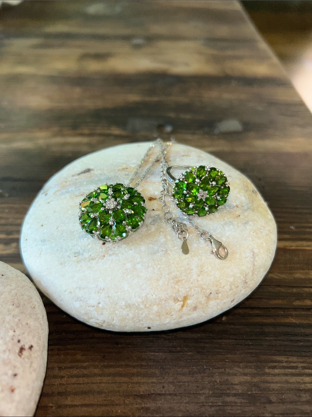 Green Peridot sterling silver Cluster Pendant Necklace and Ring Set